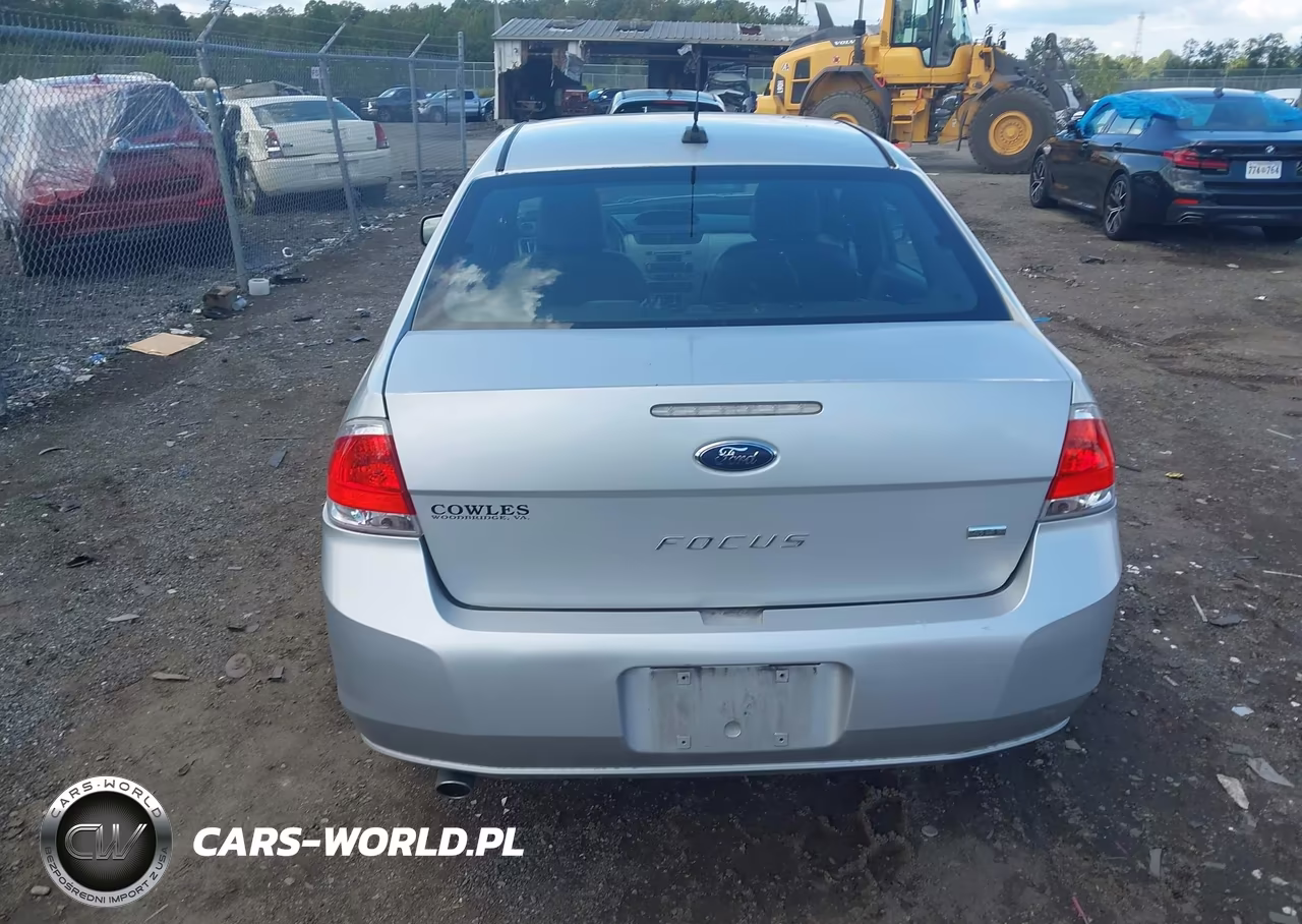 2011 Ford Focus Sel VIN:1FAHP3HN8BW124703 - 17