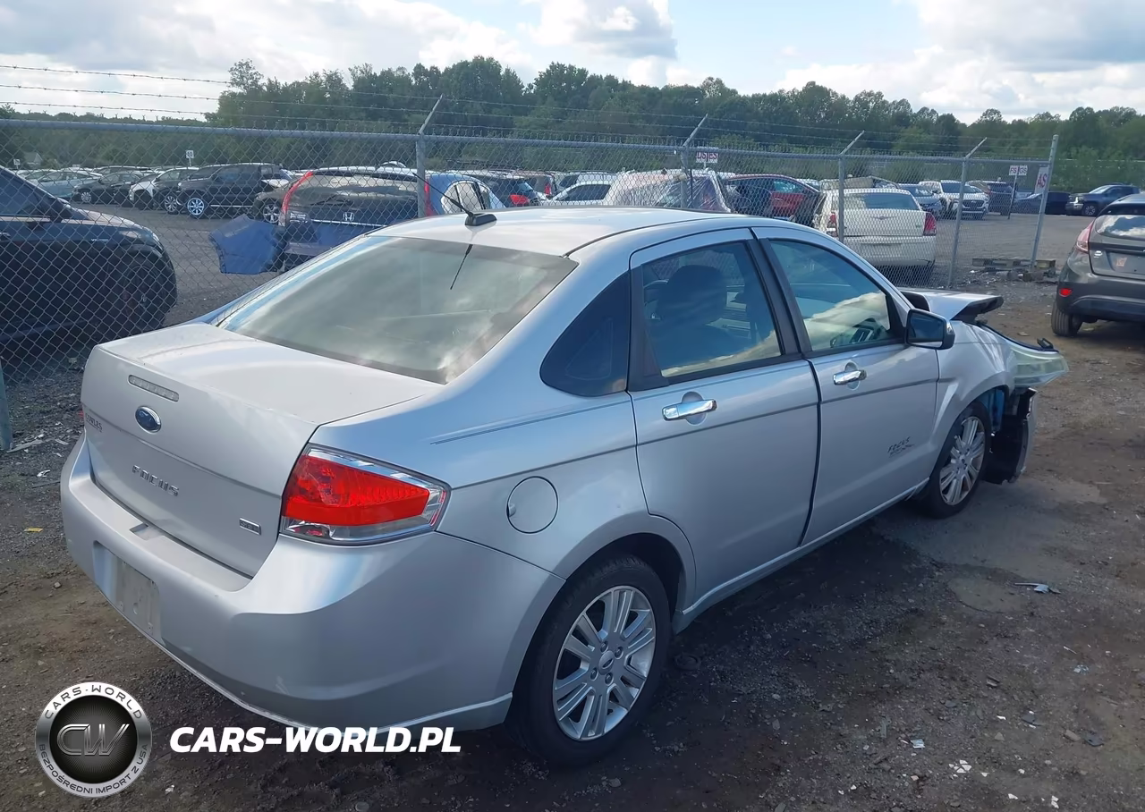2011 Ford Focus Sel VIN:1FAHP3HN8BW124703 - 4