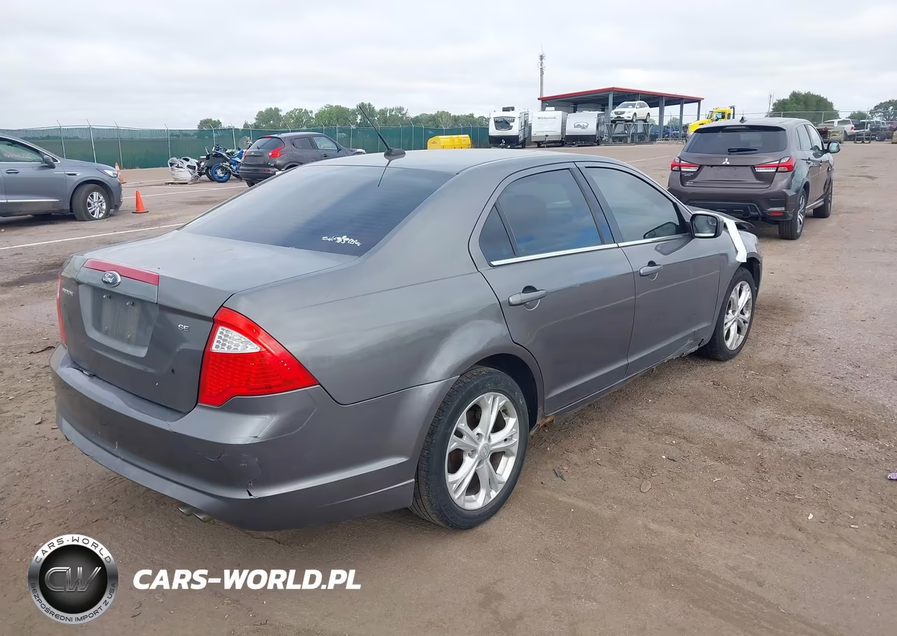 2012 Ford Fusion Se VIN:3FAHP0HA6CR306299 - 4