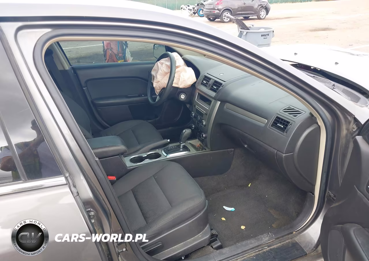 2012 Ford Fusion Se VIN:3FAHP0HA6CR306299 - 5