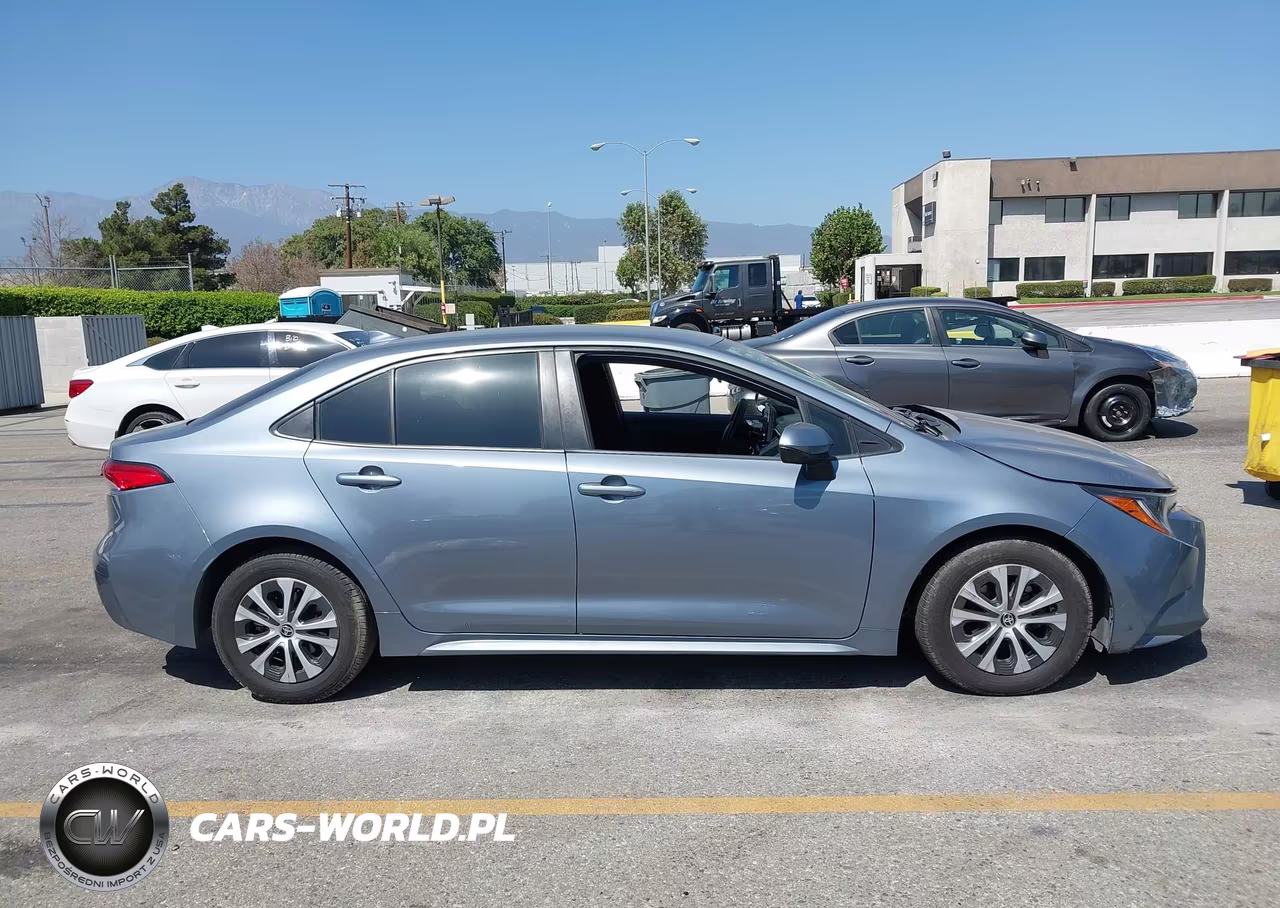 2022 Toyota Corolla Hybrid Le VIN:JTDEAMDE0NJ035820 - 13