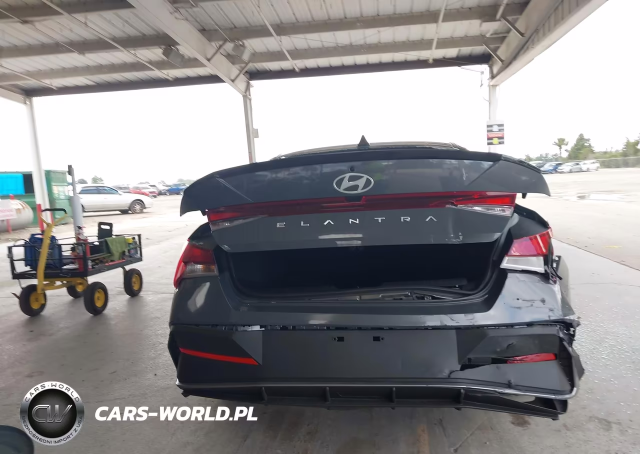 2026 Hyundai Elantra Sel Sport VIN:KMHLM4DGXTU230590 - 16