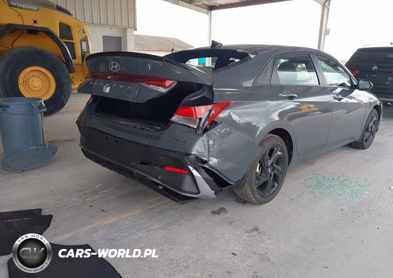 2026 Hyundai Elantra Sel Sport VIN:KMHLM4DGXTU230590 - 4