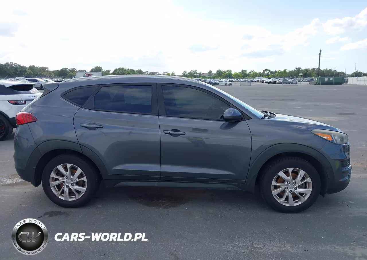 2019 Hyundai Tucson Value VIN:KM8J33A43KU040238 - 13
