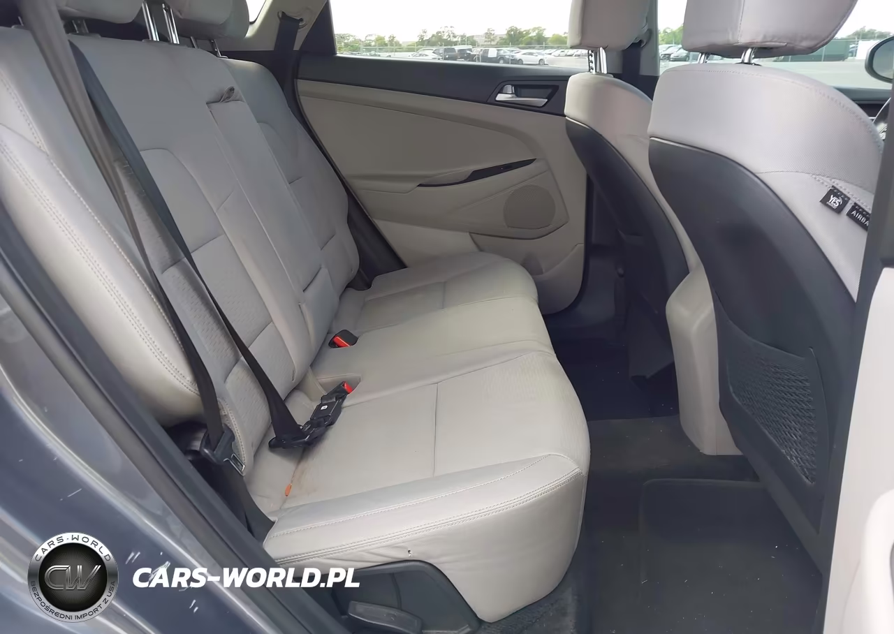 2019 Hyundai Tucson Value VIN:KM8J33A43KU040238 - 8