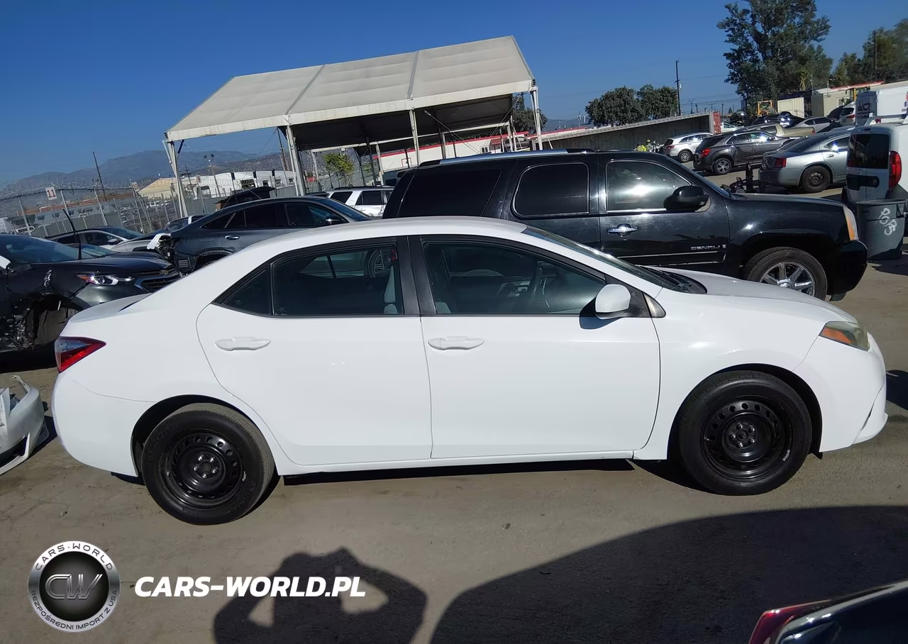 2015 Toyota Corolla Le Plus VIN:5YFBURHE8FP246990 - 13