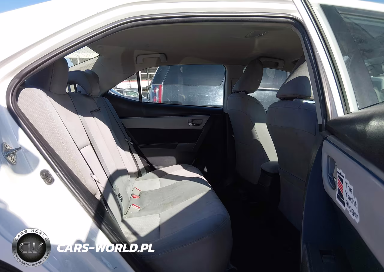 2015 Toyota Corolla Le Plus VIN:5YFBURHE8FP246990 - 8