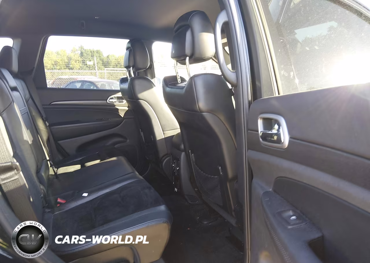 2018 Jeep Grand Cherokee Altitude 4X4 VIN:1C4RJFAG8JC336594 - 8