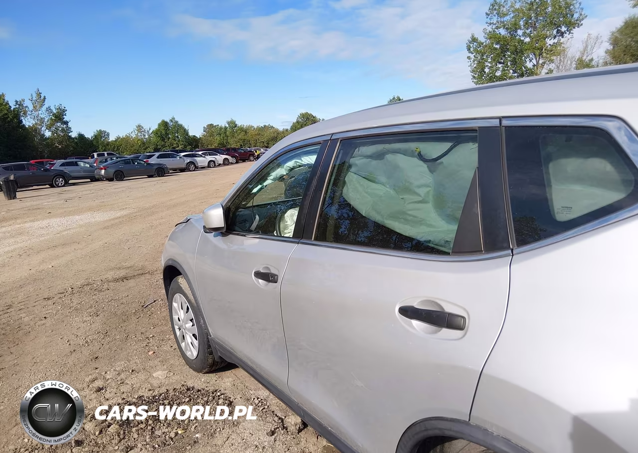 2016 Nissan Rogue S VIN:KNMAT2MV8GP737431 - 14