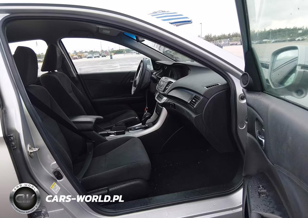 2015 Honda Accord Hybrid VIN:1HGCR6F31FA006837 - 5