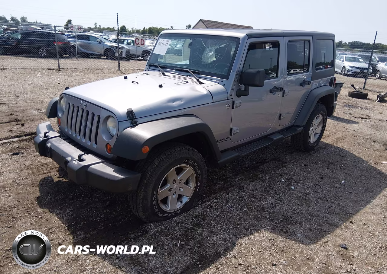 2013 Jeep Wrangler Unlimited Sport VIN:1C4BJWDG0DL700007 - 2
