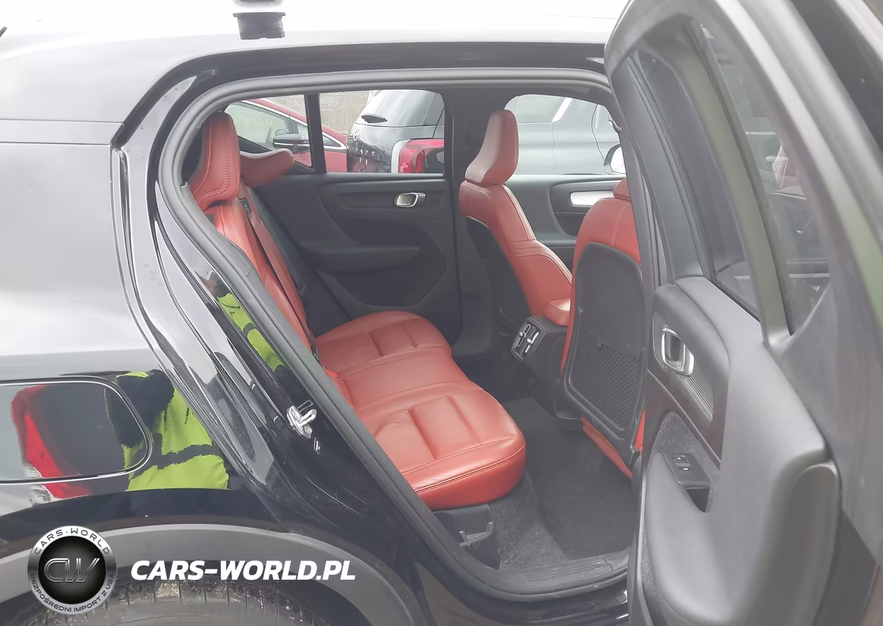 2019 Volvo Xc40 T5 Momentum VIN:YV4162UK4K2153348 - 8