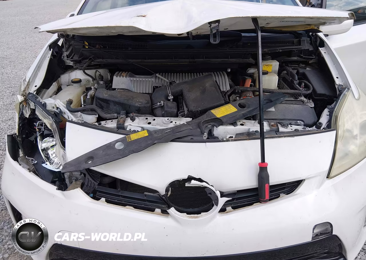 2013 Toyota Prius Two VIN:JTDKN3DU9D0346160 - 10