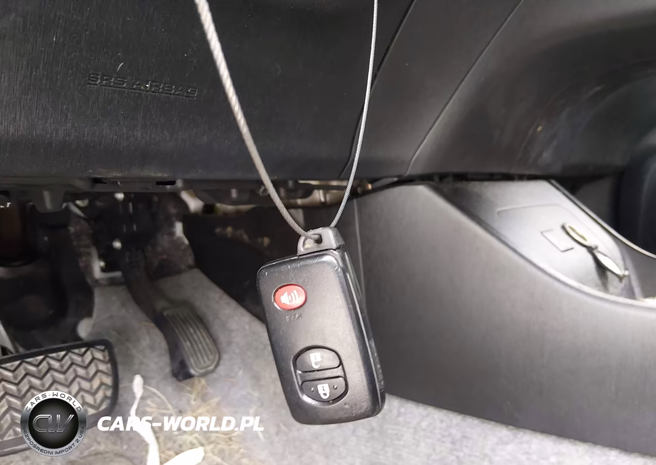 2013 Toyota Prius Two VIN:JTDKN3DU9D0346160 - 11