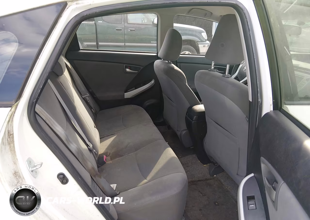 2013 Toyota Prius Two VIN:JTDKN3DU9D0346160 - 8