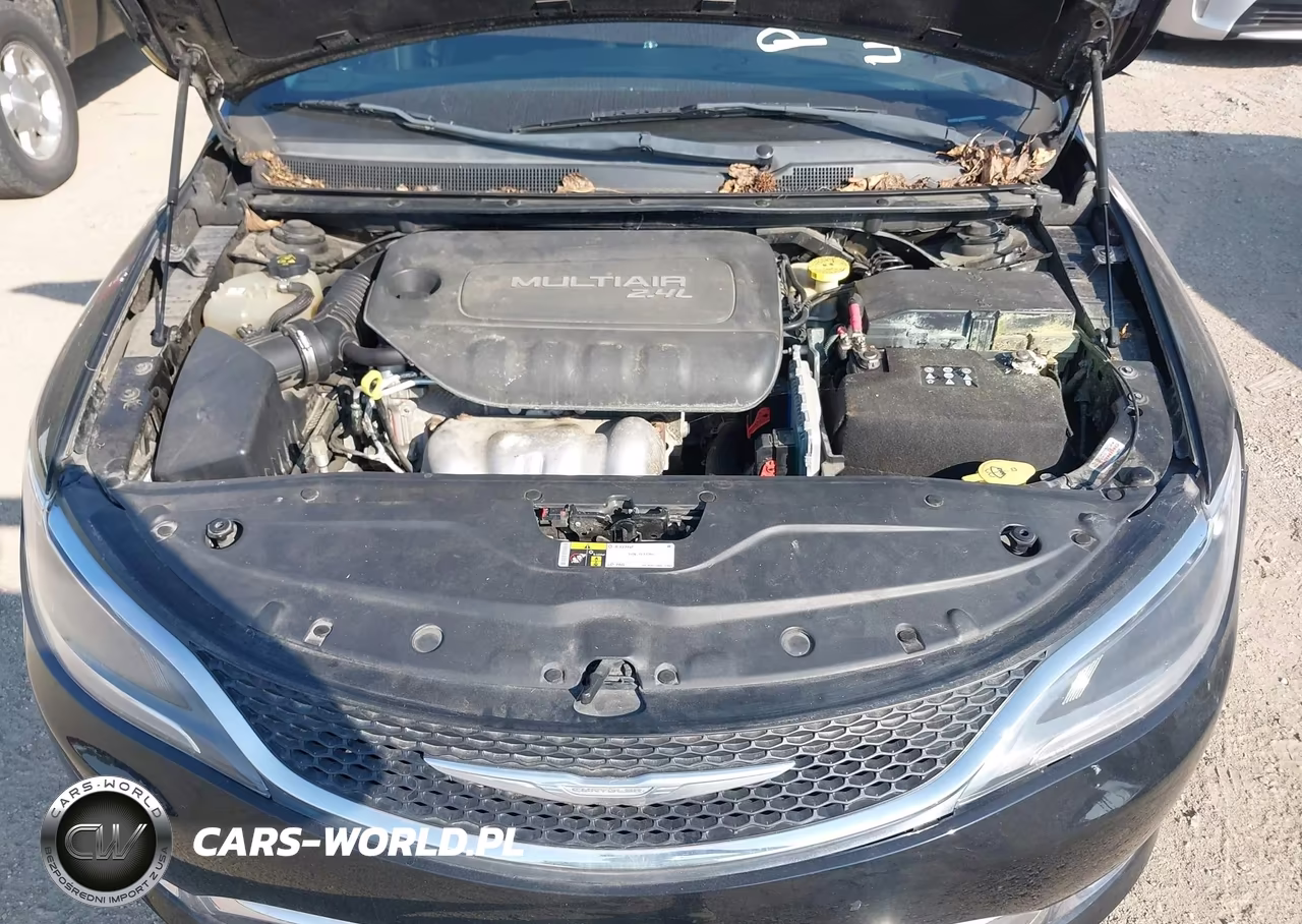 2015 Chrysler 200 Limited VIN:1C3CCCAB6FN590940 - 10