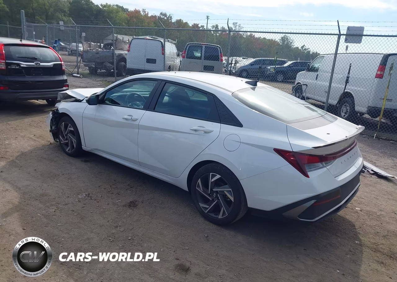 2025 Hyundai Elantra Sel Sport VIN:KMHLM4DG8SU932437 - 3