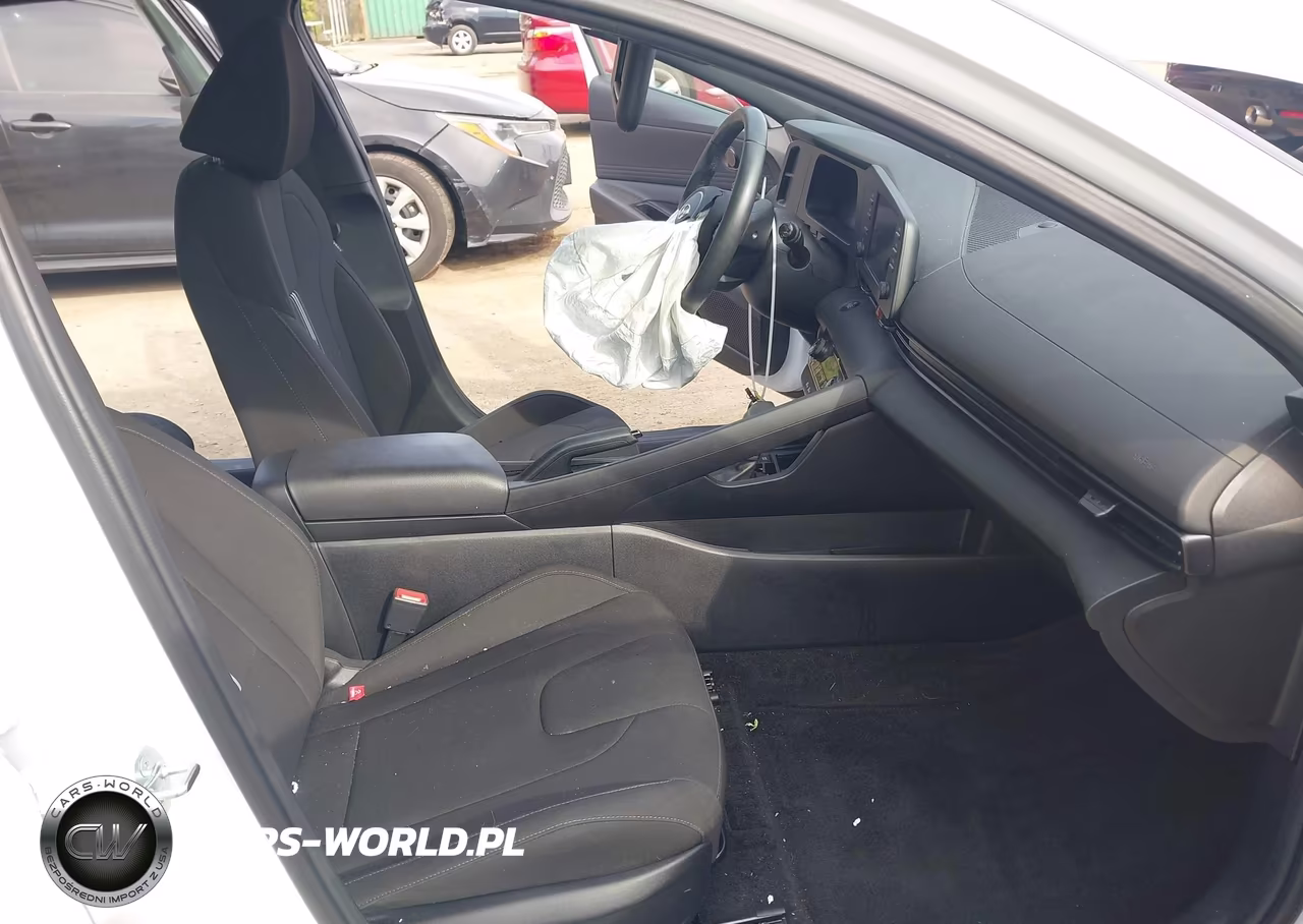 2025 Hyundai Elantra Sel Sport VIN:KMHLM4DG8SU932437 - 5