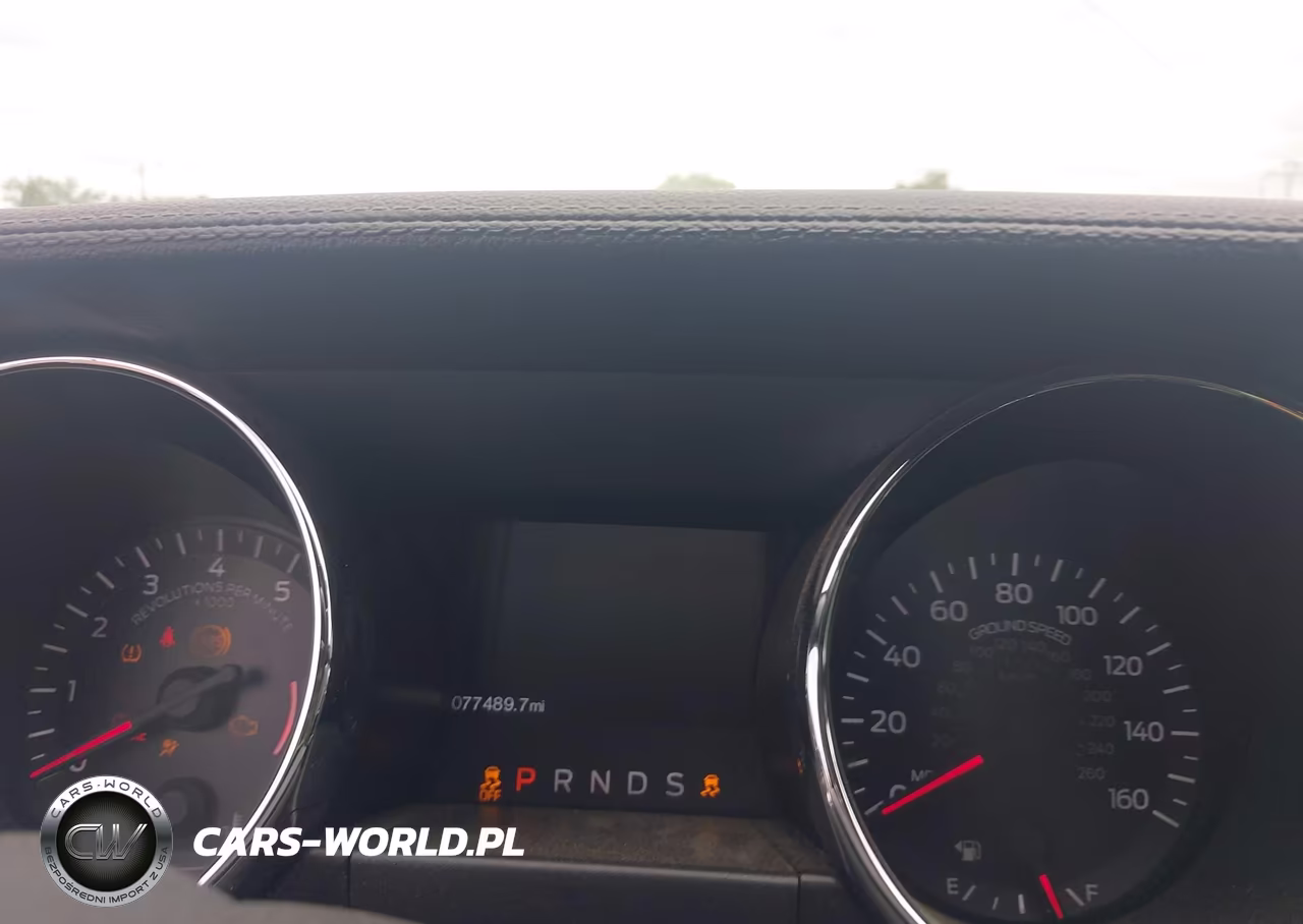 2017 Ford Mustang Ecoboost Premium VIN:1FATP8UH0H5305641 - 7