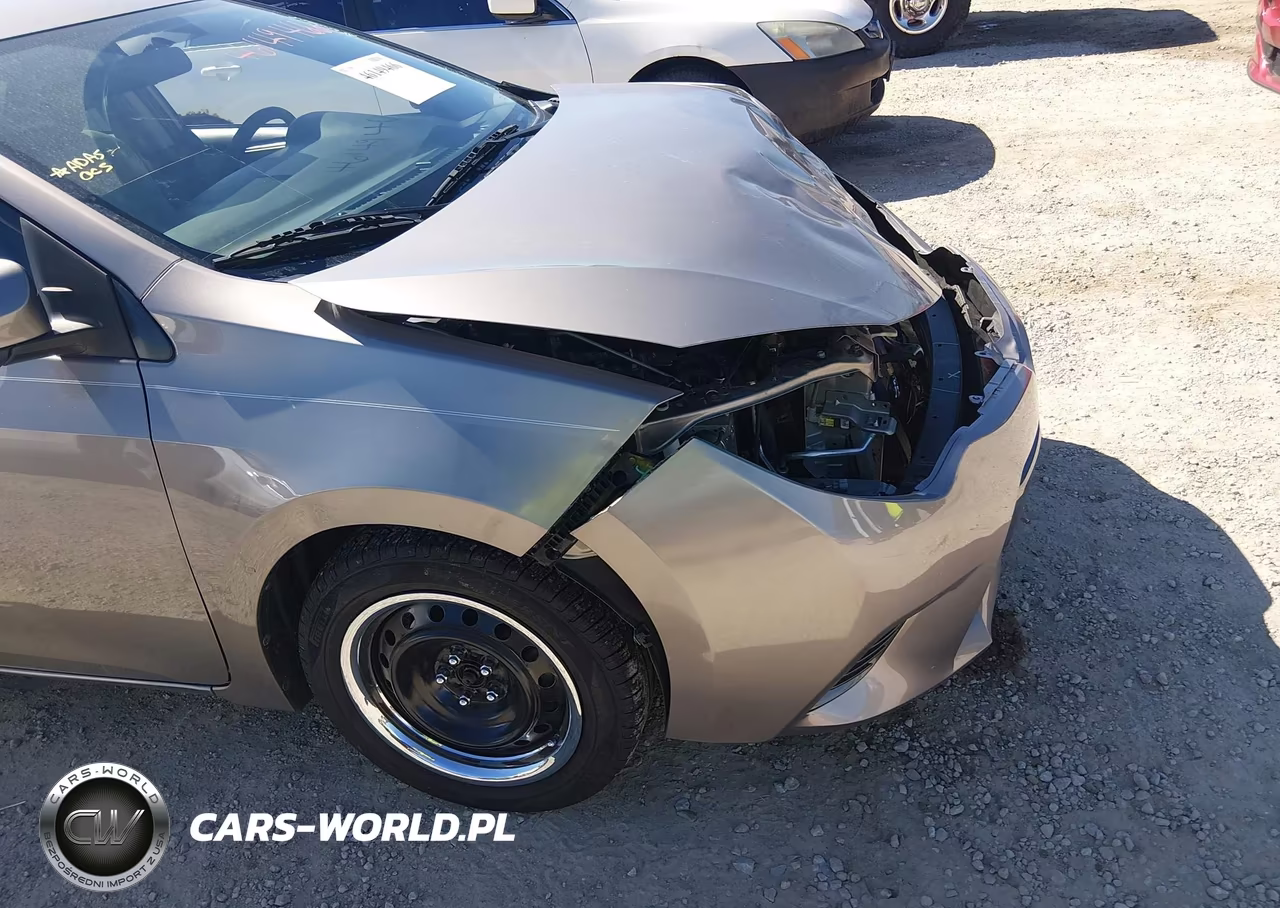 2016 Toyota Corolla Le VIN:2T1BURHE8GC592863 - 12
