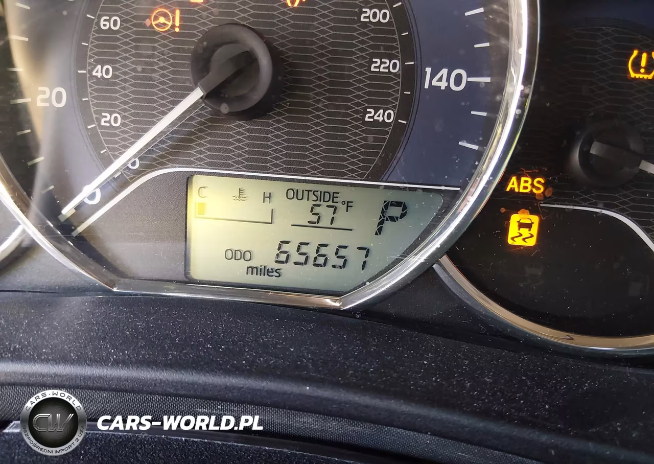 2016 Toyota Corolla Le VIN:2T1BURHE8GC592863 - 16