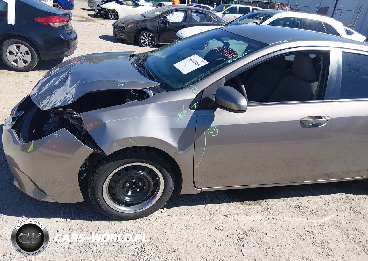 2016 Toyota Corolla Le VIN:2T1BURHE8GC592863 - 18