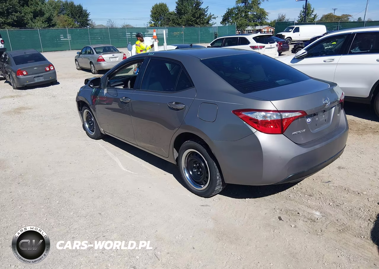 2016 Toyota Corolla Le VIN:2T1BURHE8GC592863 - 3