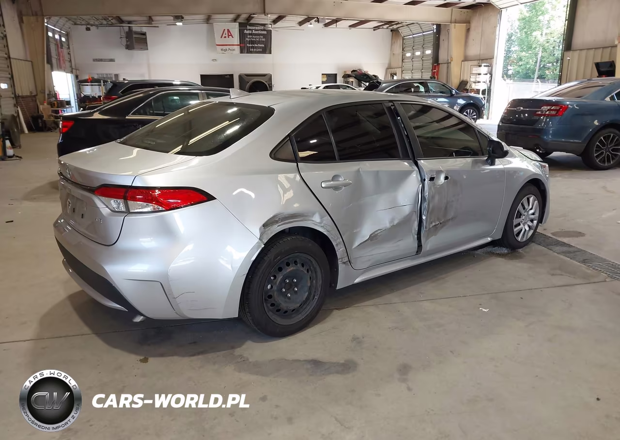 2020 Toyota Corolla Le VIN:JTDEPRAE8LJ083725 - 4