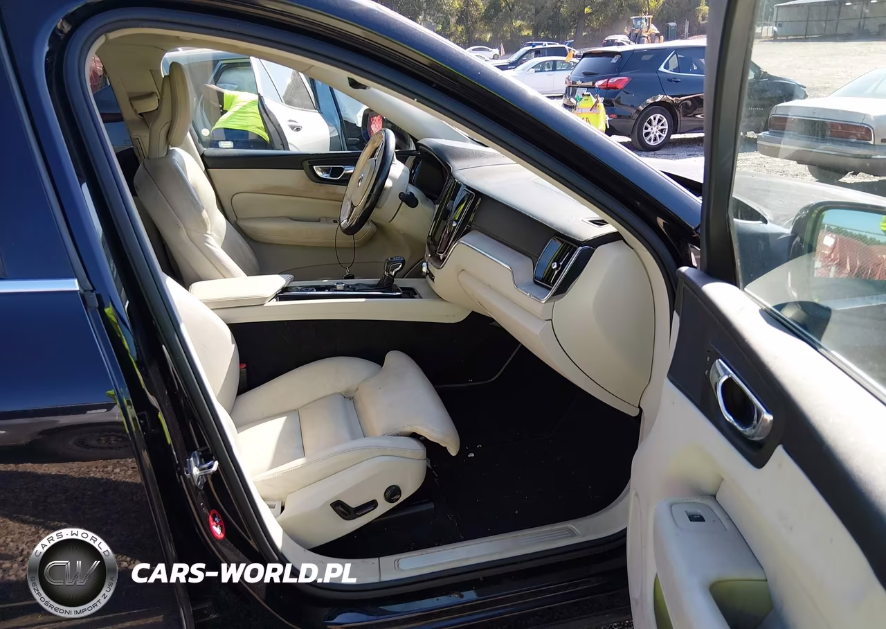 2018 Volvo Xc60 T5 Inscription VIN:YV4102RL9J1005204 - 5