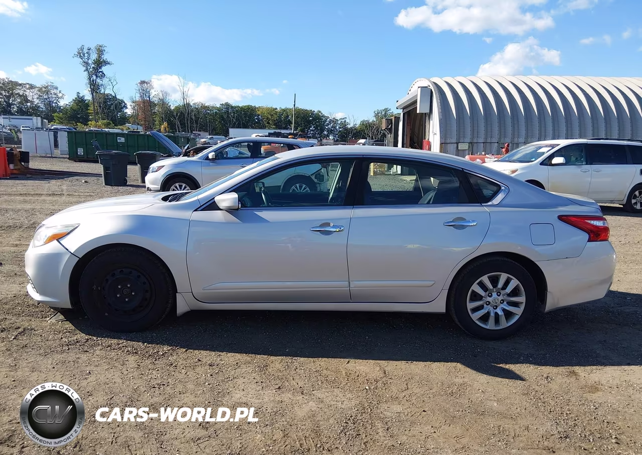 2017 Nissan Altima 2.5 S VIN:1N4AL3AP6HC243174 - 14