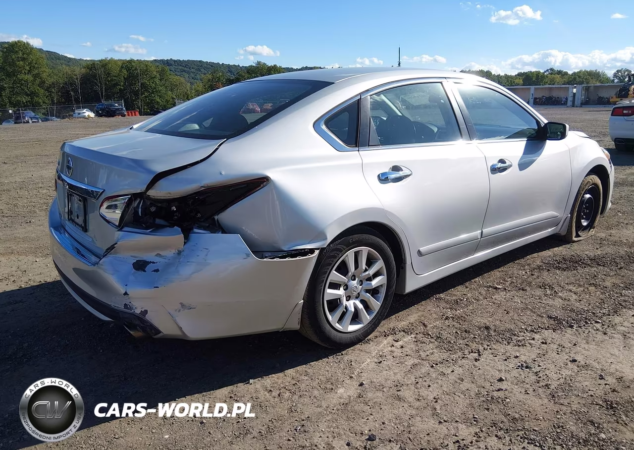2017 Nissan Altima 2.5 S VIN:1N4AL3AP6HC243174 - 4