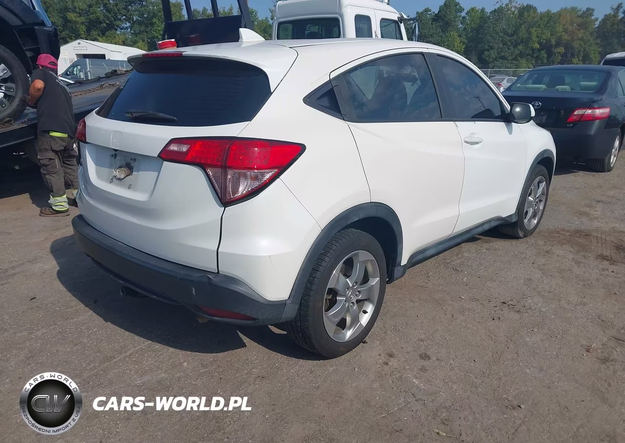 2017 Honda Hr-V Lx VIN:3CZRU5H35HM720646 - 4