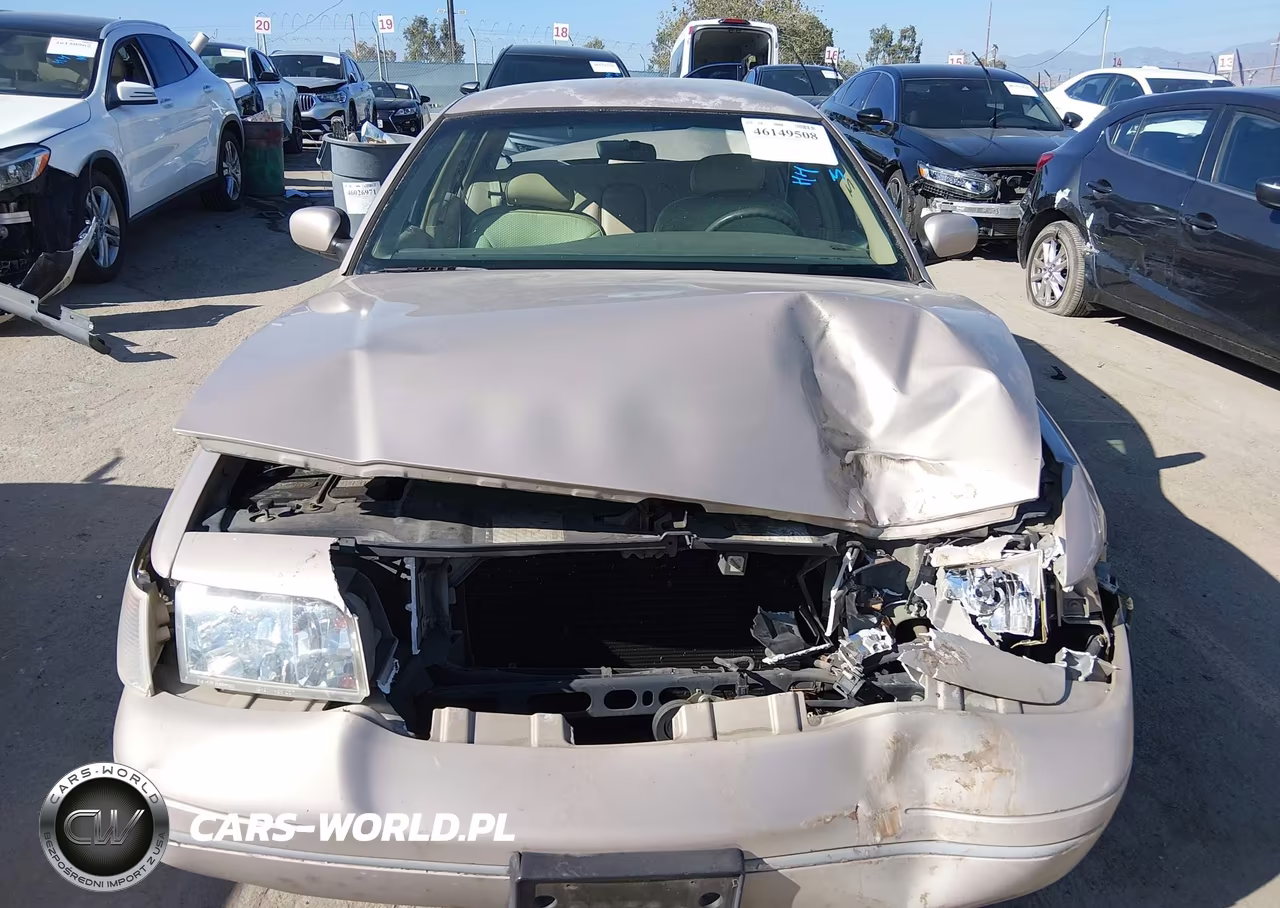 1998 Ford Crown Victoria Lx VIN:2FAFP74W3WX190986 - 12