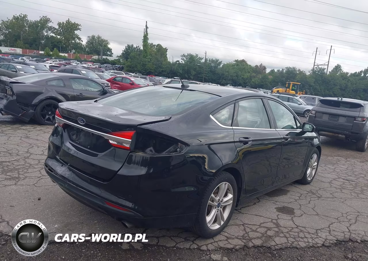 2018 Ford Fusion Se VIN:3FA6P0HDXJR196355 - 4