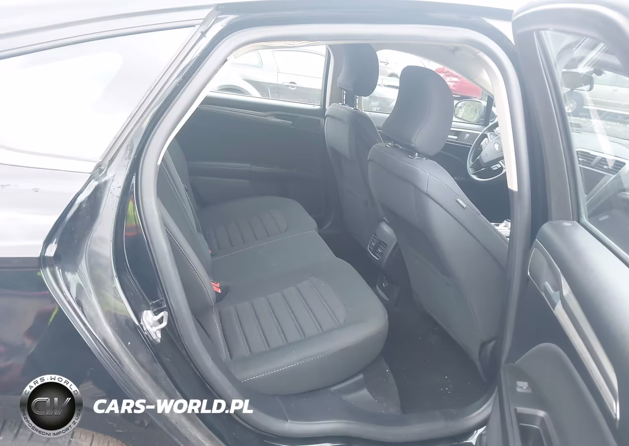 2018 Ford Fusion Se VIN:3FA6P0HDXJR196355 - 8