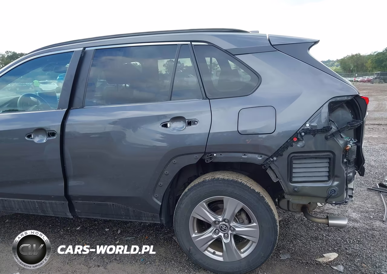 2024 Toyota Rav4 Xle VIN:2T3P1RFV7RW475608 - 18