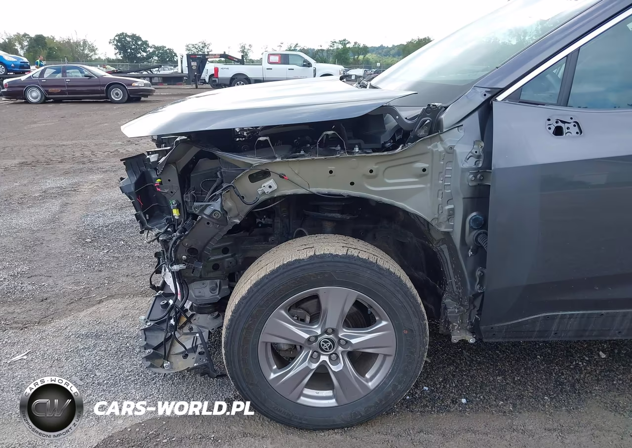 2024 Toyota Rav4 Xle VIN:2T3P1RFV7RW475608 - 19