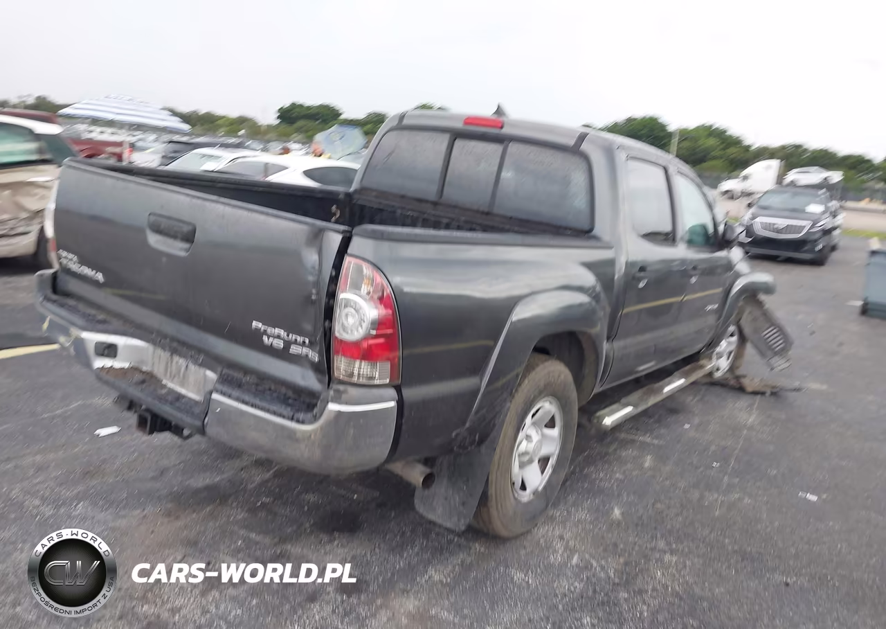 2014 Toyota Tacoma Prerunner V6 VIN:3TMJU4GN2EM174125 - 4