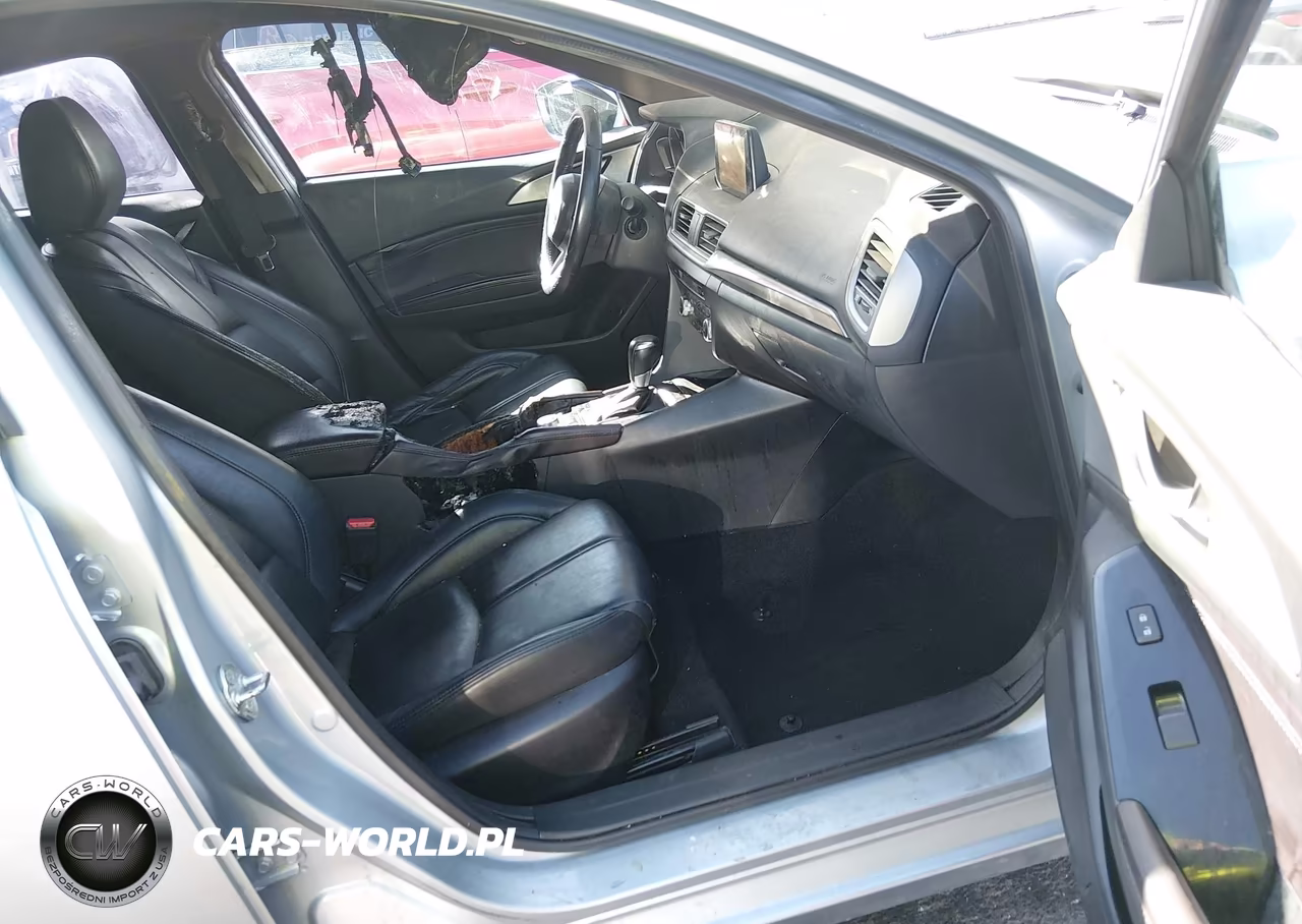 2017 Mazda Mazda3 Touring VIN:JM1BN1V77H1100737 - 5