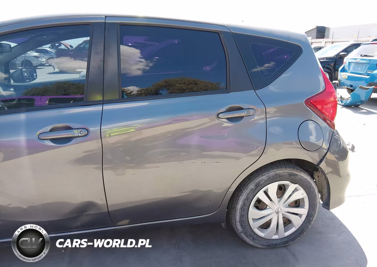 2017 Nissan Versa Note S Plus VIN:3N1CE2CP6HL371734 - 19