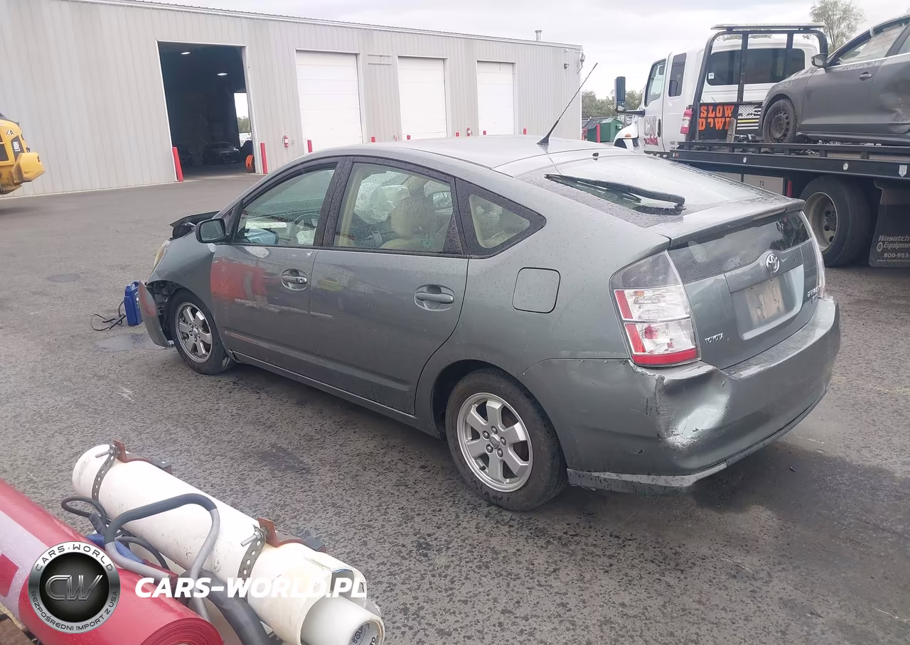 2005 Toyota Prius VIN:JTDKB20UX53011658 - 3