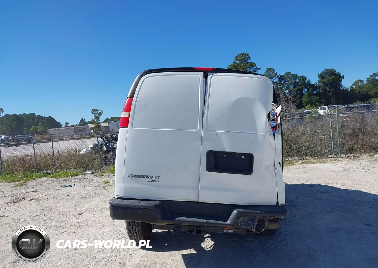 2015 Chevrolet Express 2500 Work Van VIN:1GCWGFCF9F1250378 - 16