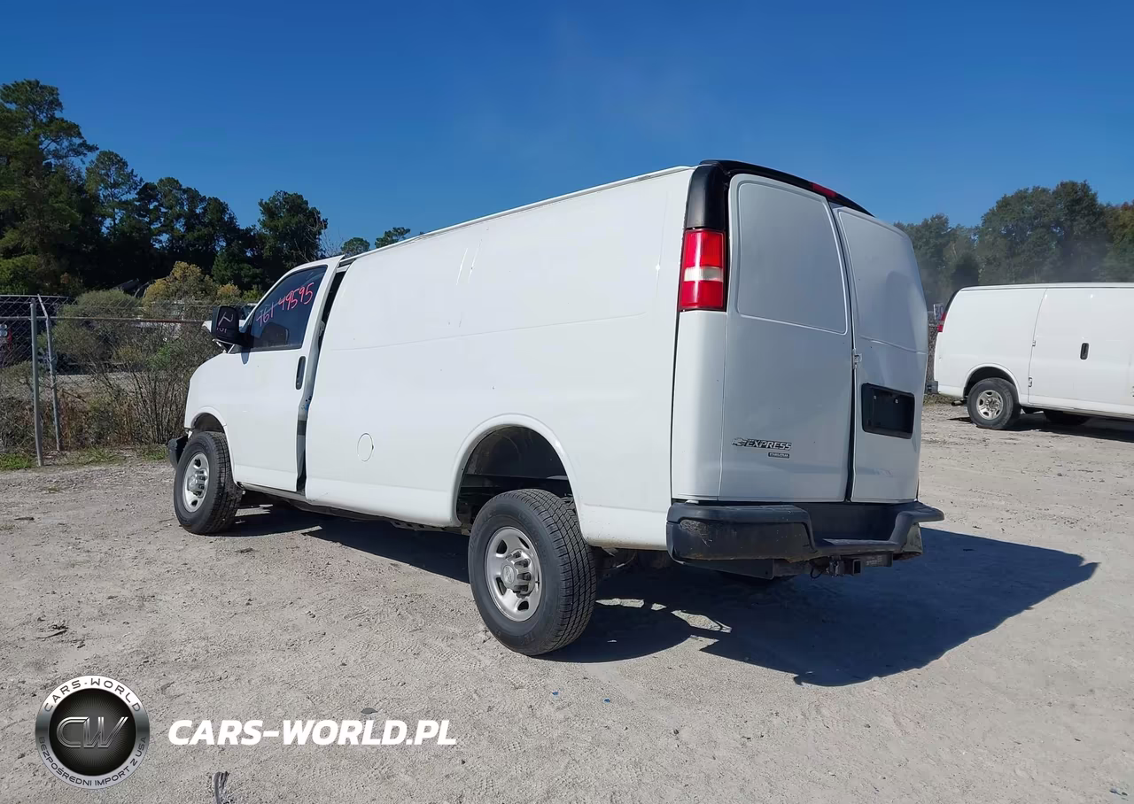 2015 Chevrolet Express 2500 Work Van VIN:1GCWGFCF9F1250378 - 3
