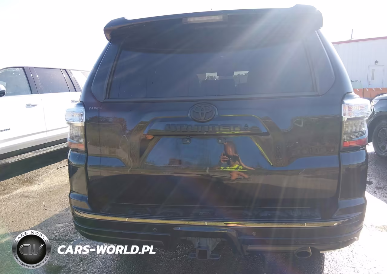 2019 Toyota 4Runner Limited Nightshade VIN:JTEBU5JR2K5691072 - 17