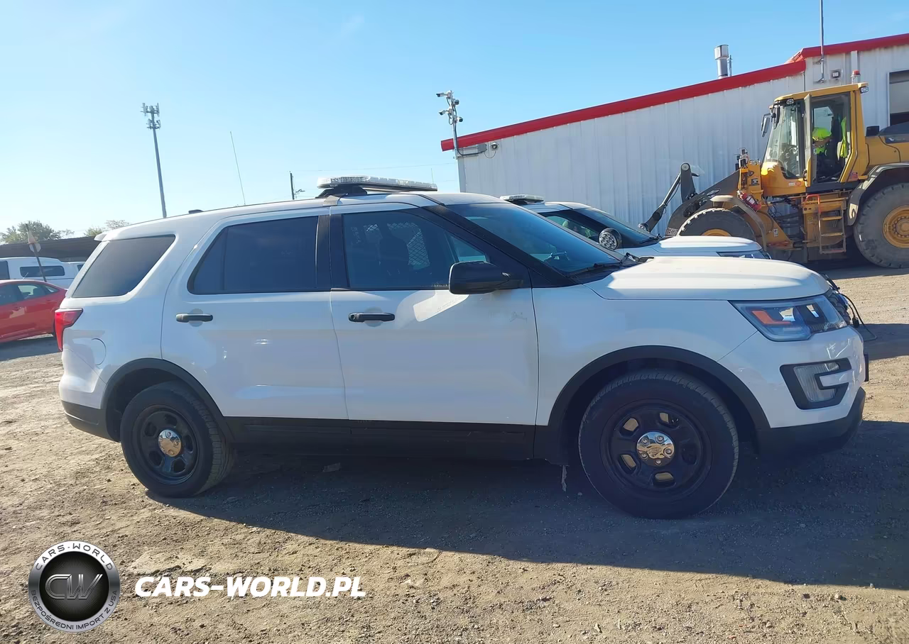 2018 Ford Police Interceptor Utility VIN:1FM5K8AR7JGC56555 - 13