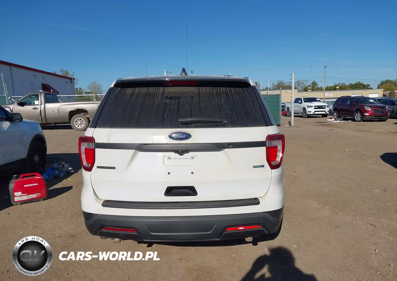 2018 Ford Police Interceptor Utility VIN:1FM5K8AR7JGC56555 - 16