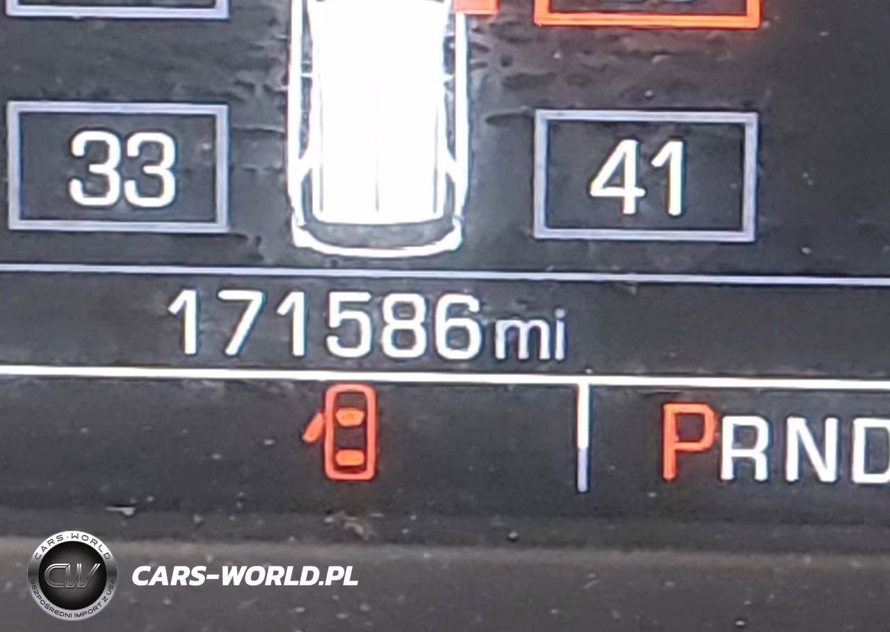 2018 Chevrolet Tahoe Commercial Fleet VIN:1GNSKDEC4JR346859 - 15