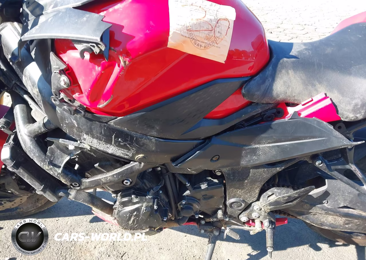 2018 Suzuki Gsx-S750 M-Z VIN:JS1C533D5J2100108 - 9