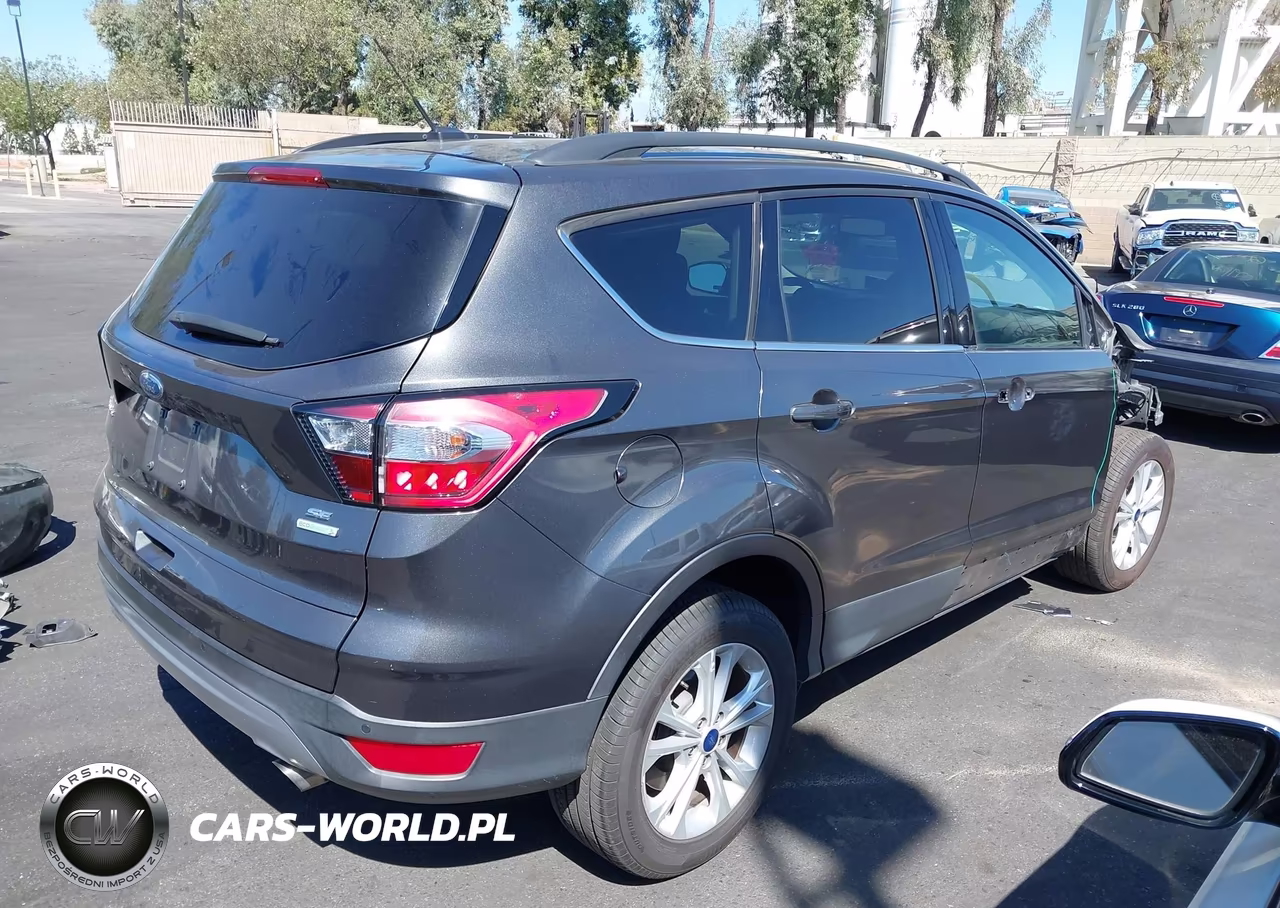 2018 Ford Escape Se VIN:1FMCU0GD0JUB76773 - 4