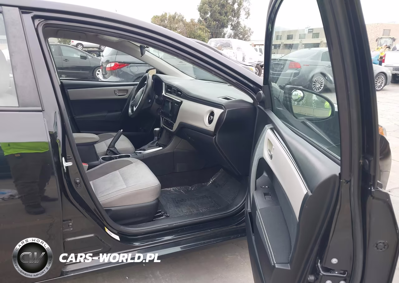 2017 Toyota Corolla Le VIN:2T1BURHEXHC916543 - 5